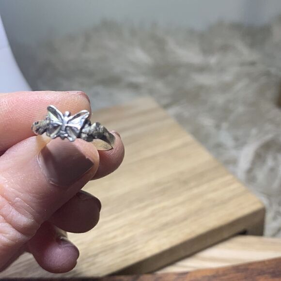 Vintage 90’s Black Hills Silver Sterling Butterfly Ring Size 7 - Picture 15 of 17